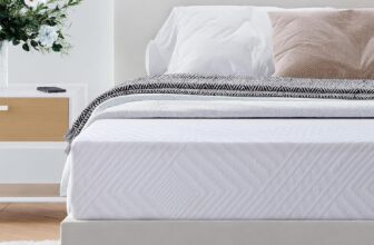 Queen Mattress – 8 Inch Green Tea Memory Foam Mattress- Queen Mattresses in a Box – CertiPUR-US Certified Fiberglass Free – Gel Layer – Medium Firm – 60″x80″x8″ – White